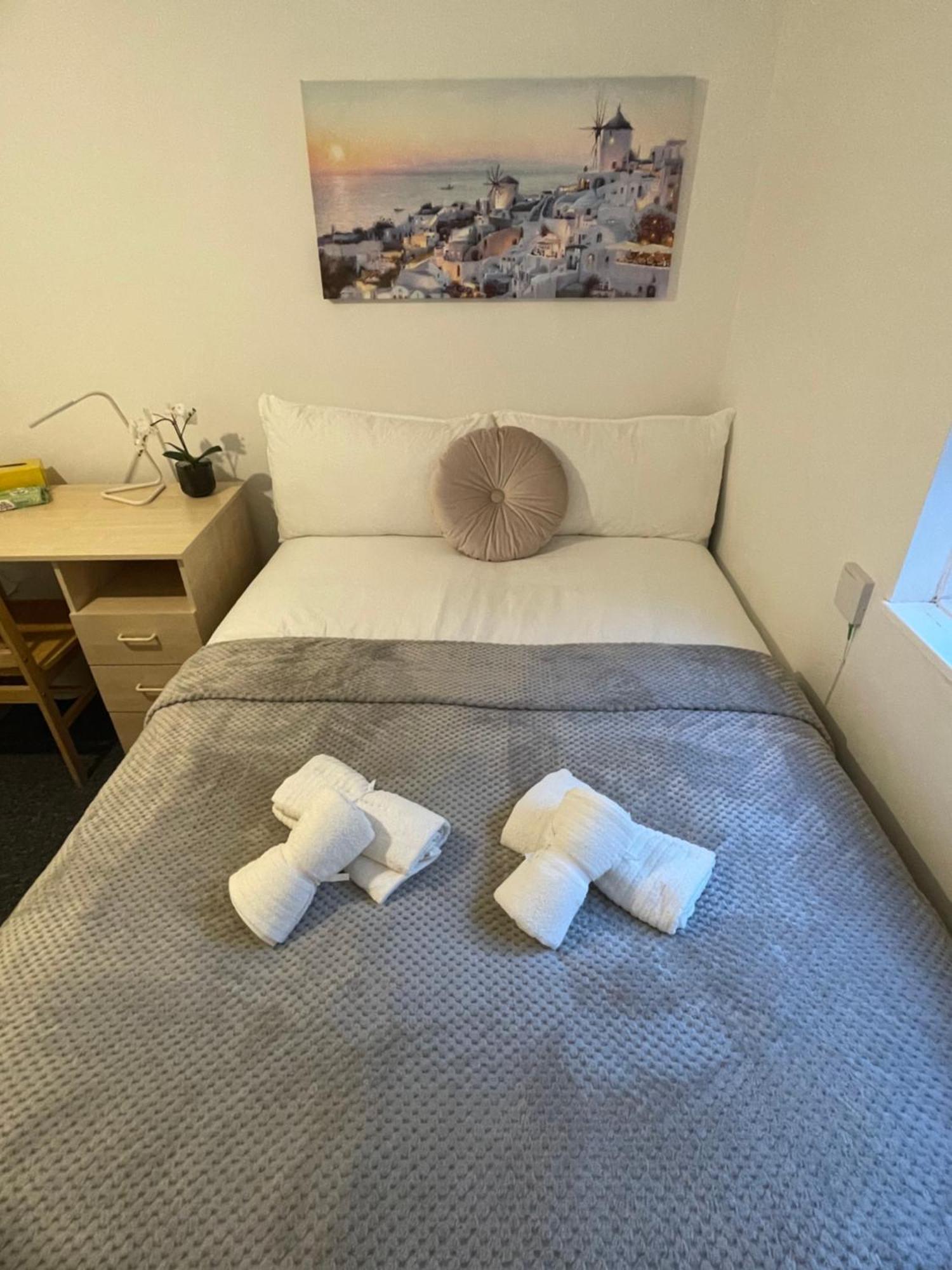 Lovely Triple And Quadruple Rooms In Euston & Square In Central London Exteriör bild