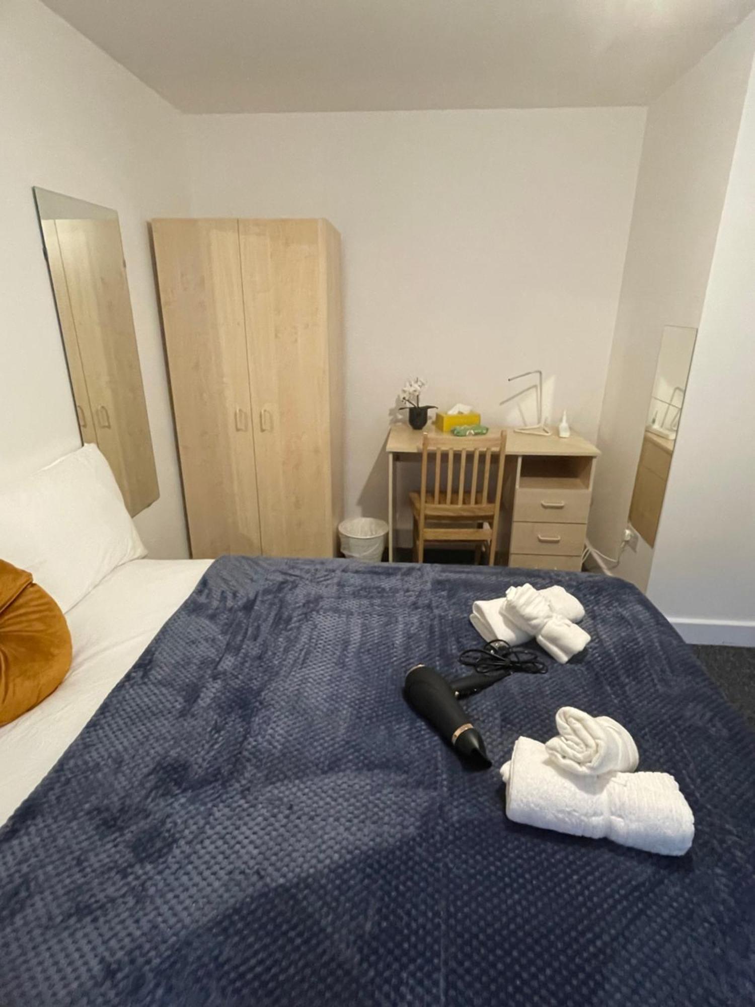 Lovely Triple And Quadruple Rooms In Euston & Square In Central London Exteriör bild